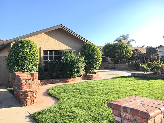 4th image of 722 W Santa Paula St
