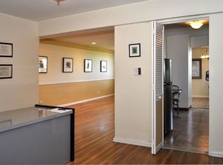 20980 18th Ave APT 6G, Bayside, NY 11360