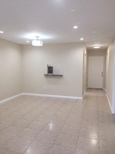 7825 Camino Real #J-313, Miami, FL, 33143