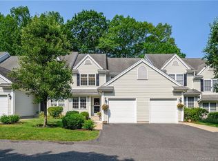 1803 Cypress Dr #1803, Danbury, CT 06811