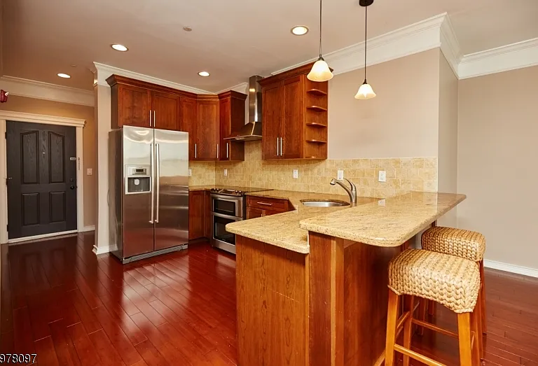 10 Elmer St #H — Photo 5