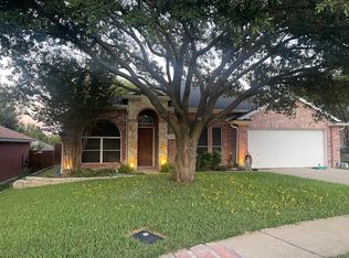 726 Green Acres Ln, Midlothian, TX 76065