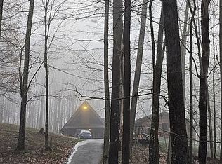 2032 Digman Rd, Philippi, WV 26416