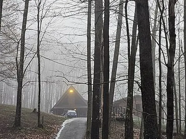 2032 Digman Rd, Philippi, WV 26416