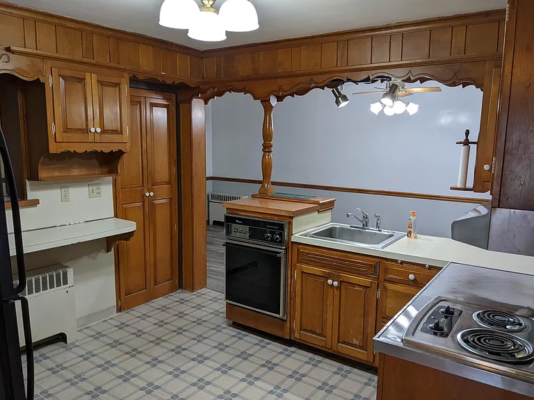 519 Wood St — Photo 10