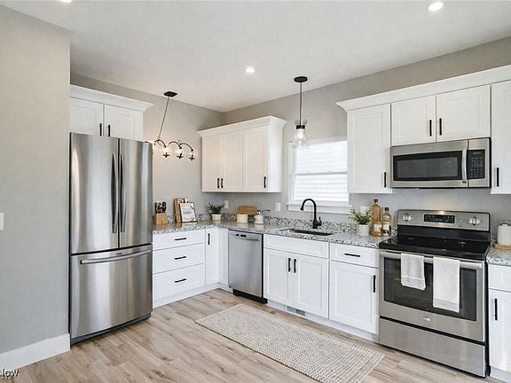 5th image of 750 E 344th St