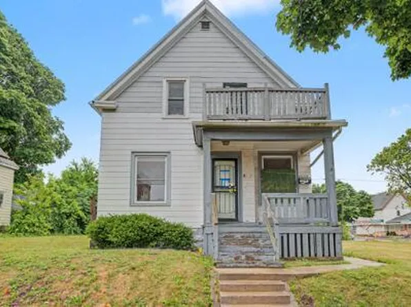 2910 N 17th STREET, Milwaukee, WI 53206