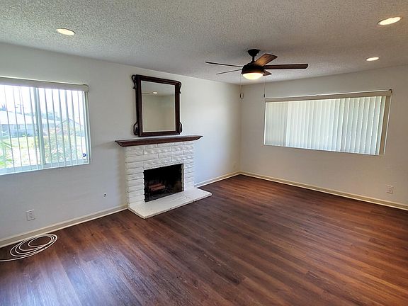3rd image of 3223 E Vermillion St