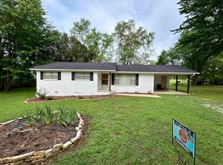 211 S Vine Ave, Mountain View, AR 72560