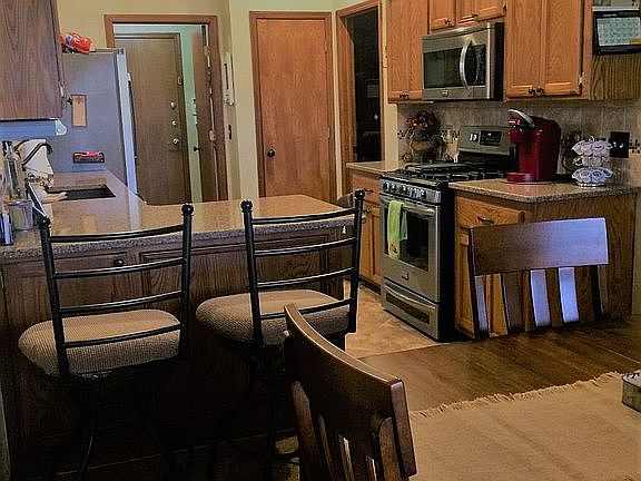 Dining/Kitchen