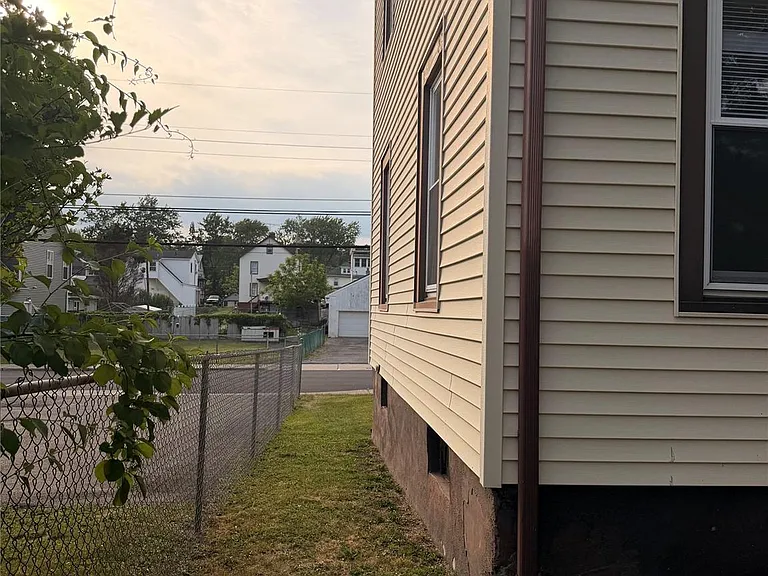 406 Tower Ave — Photo 26