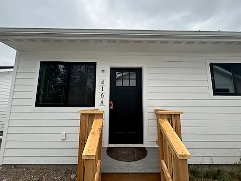 414 Maple Drive - A — Photo 1