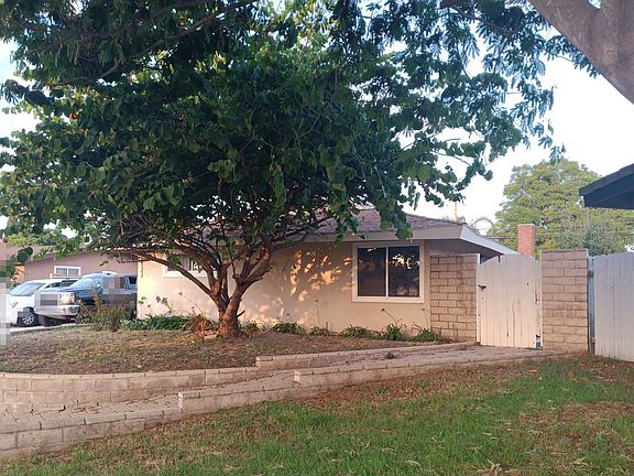 2nd image of 1422 Anacapa Dr