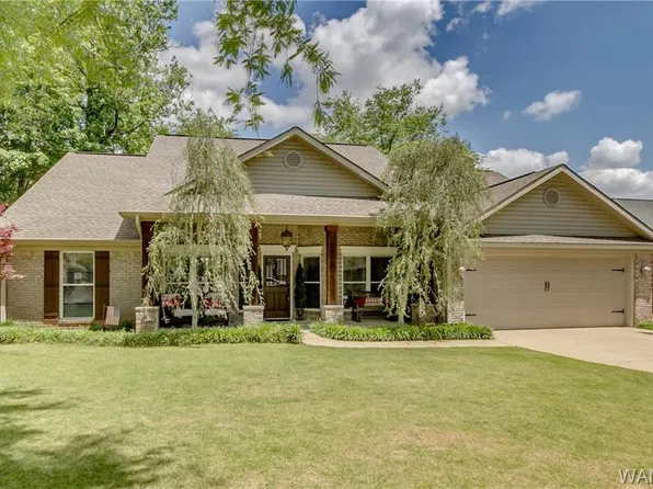 11995 Peachtree Dr, Northport, AL 35475