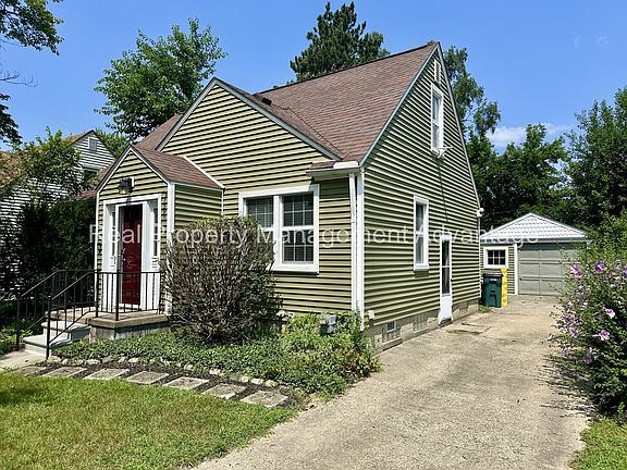 2nd image of 1596 Albany St