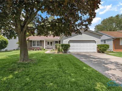 864 Maple Ln, Waterville, OH, 43566