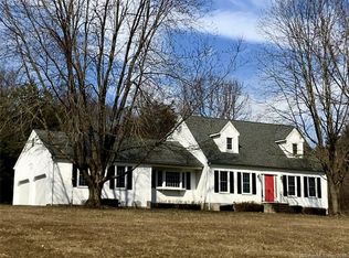3 Riverside Dr, Wallingford, CT 06492