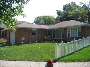 727 Arlington Ave, Des Plaines, IL 60016