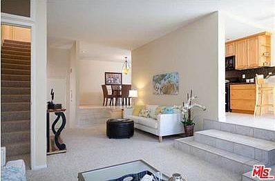 3rd image of 1684 Palisades Dr
