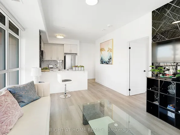 460 Dundas St E #905, Hamilton, ON L8B 2A5
