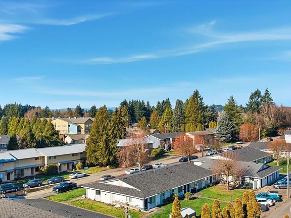 4th image of 1100 S Pearl Street