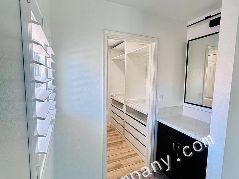 1564 Cavern Point Ct — Photo 9