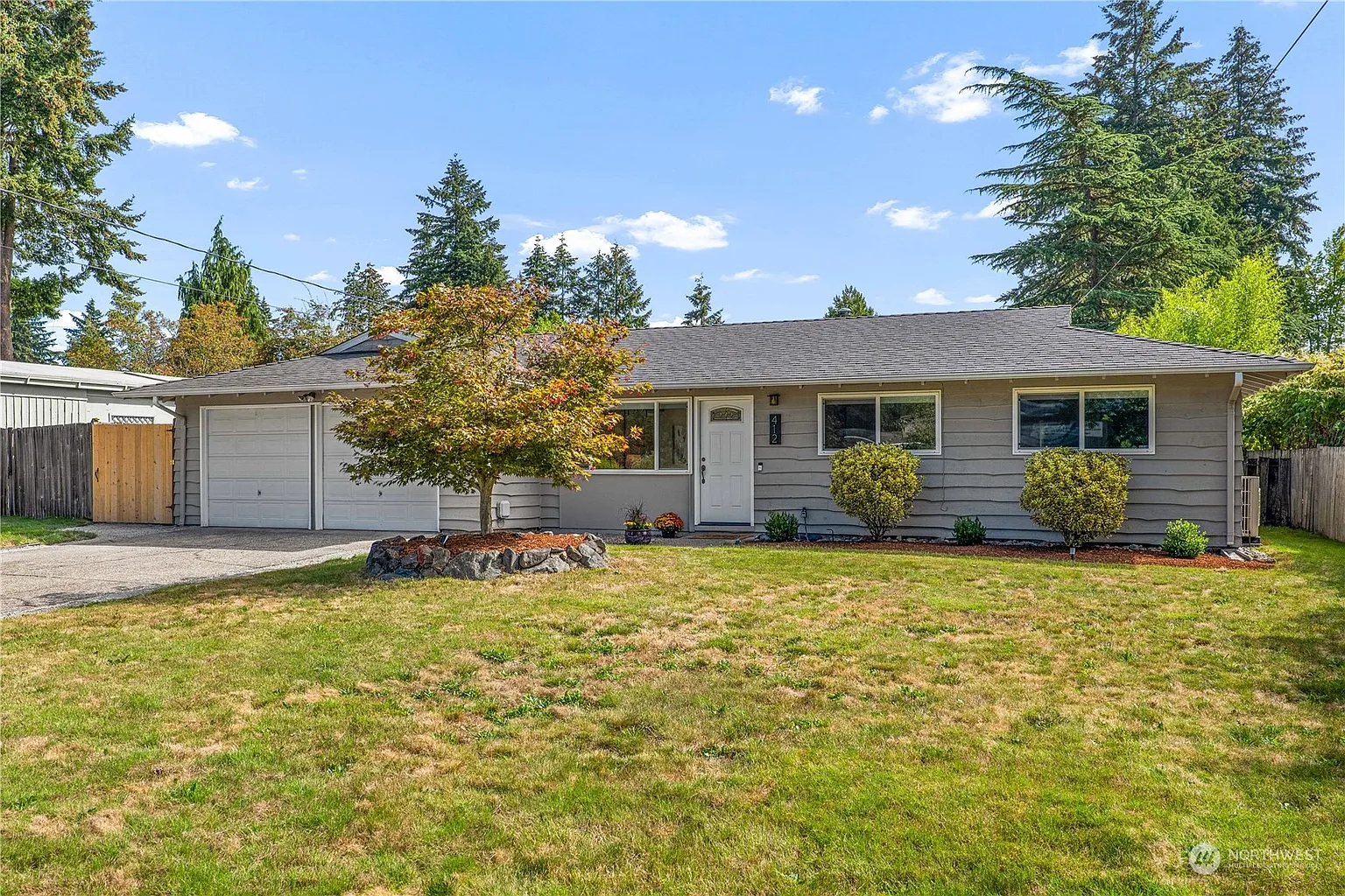 412 164th Avenue NE photo 1