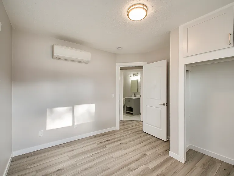 8000 W Dorian St — Photo 15