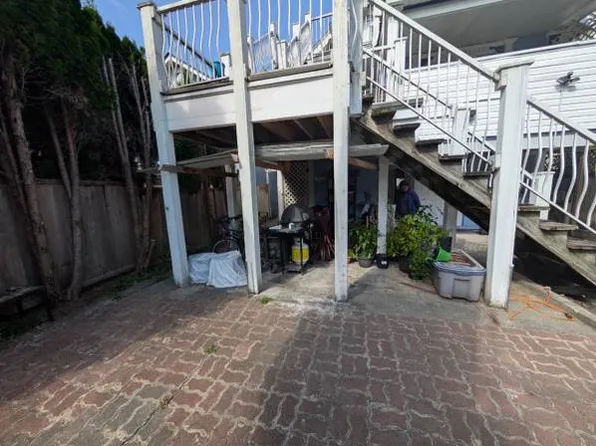(undisclosed Address), Vancouver, BC V6P 3V4