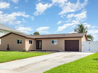 5108 Commonwealth Rd, Palmetto, FL 34221