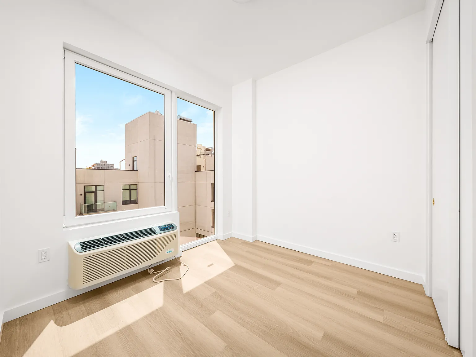 540 Atlantic Ave — Photo 3
