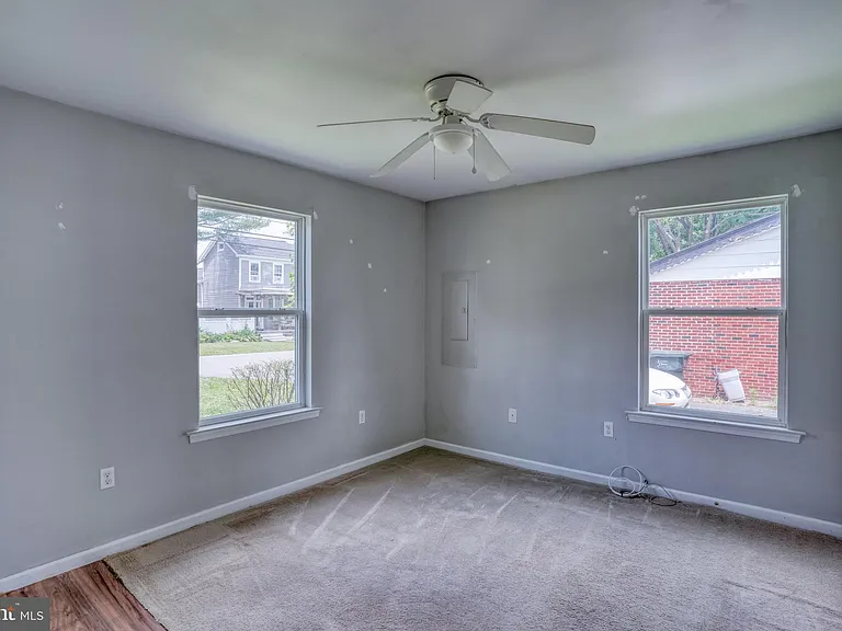 203 Hamilton St — Photo 12