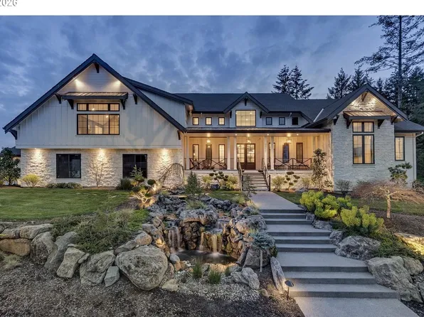 10627 SE Paxton Ln, Happy Valley, OR 97086