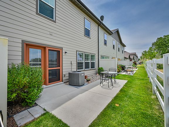 4th image of 821 W Jordan Oaks Ct