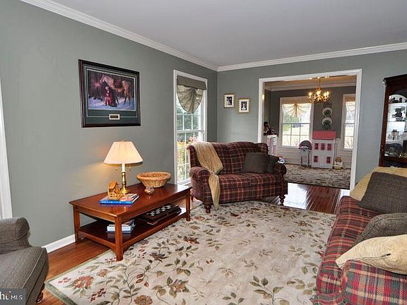 4th image of 11802 Duchess Dr