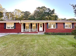 315 Greenwood Dr NW, Lilburn, GA 30047