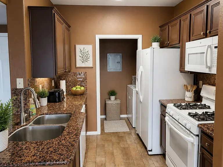 7159 S Durango Dr #304 — Photo 3