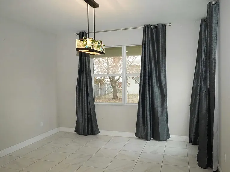 1271 NW Leonardo Cir — Photo 13