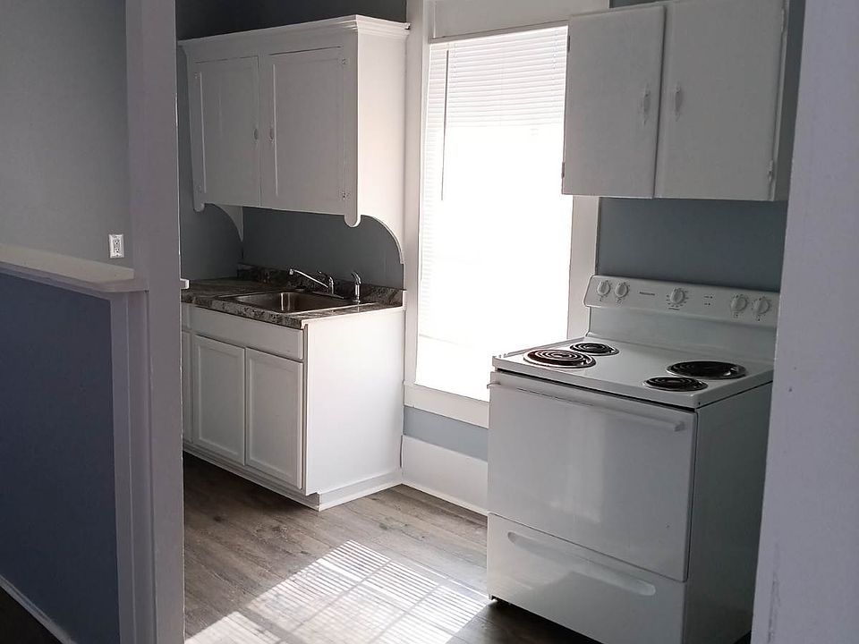 1st image of 215 W King Ave APT 4