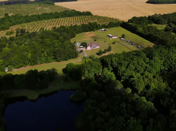 142 Fuller Rd, Hawkinsville, GA 31036