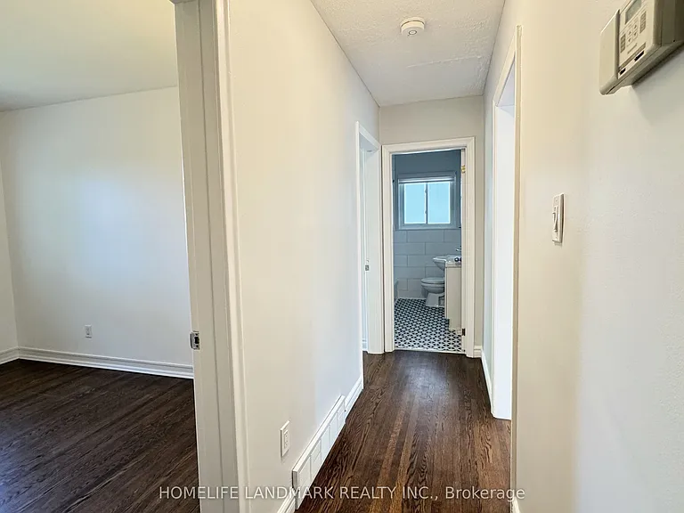 7 Talisman Cres — Photo 6
