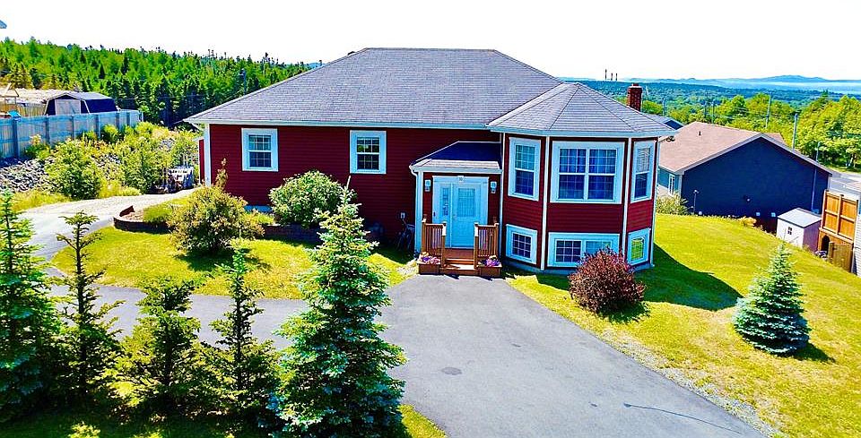 1st image of 10 Hopewell Garden