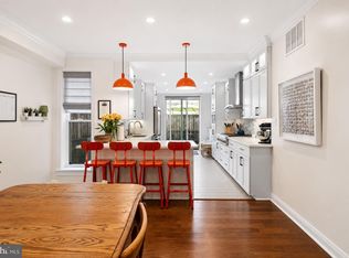 866 Corinthian Ave, Philadelphia, PA 19130