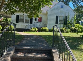 233 Rolling Rd, Burlington, NC 27217