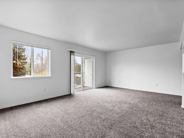 Vessey Park Apartments — Photo 27