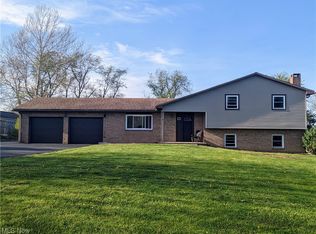 49568 E Ruby Dr, E Liverpool, OH 43920