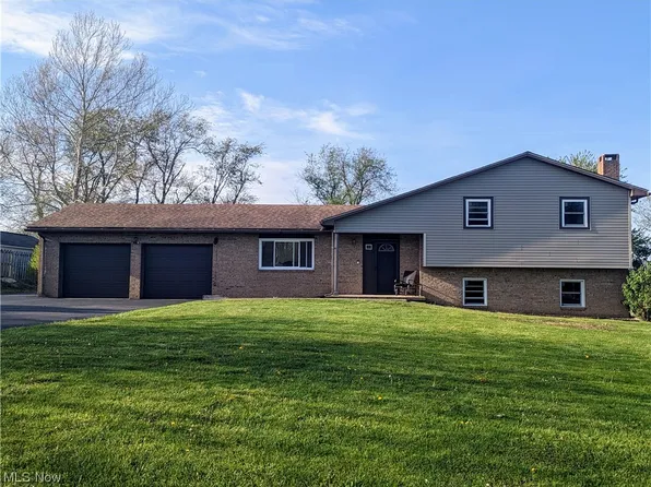 49568 E Ruby Dr, E Liverpool, OH 43920