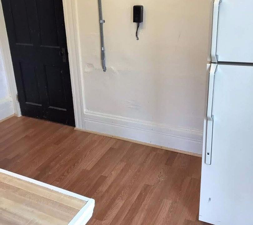 1st image of 39 Oakwood Ave #1/2
