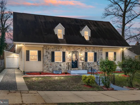 2221 Shepherd St NE, Washington, DC 20018