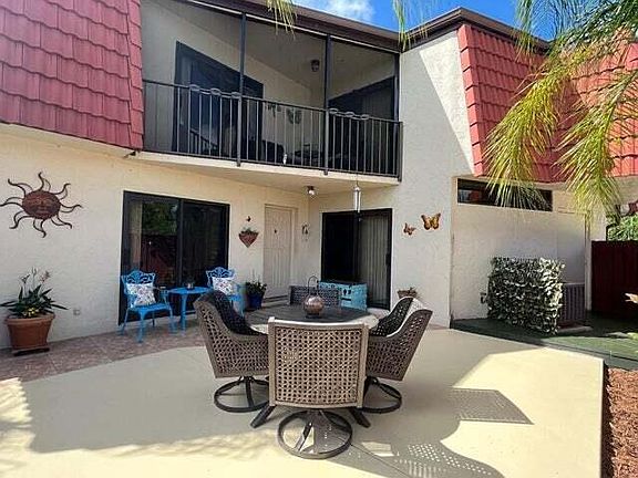 4th image of 3814 Victoria Drive
